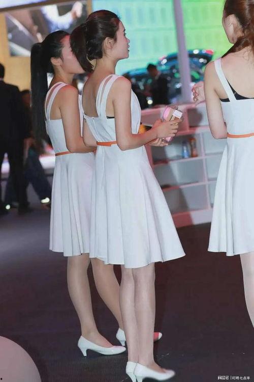 冬天白色肉色丝袜,肉色丝袜的时尚演绎