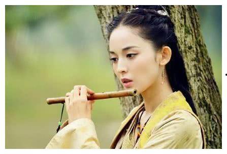 吹笛子的明星,明星演绎的悠扬旋律